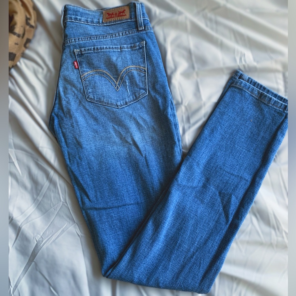 Levi's 524 Skinny Jeans